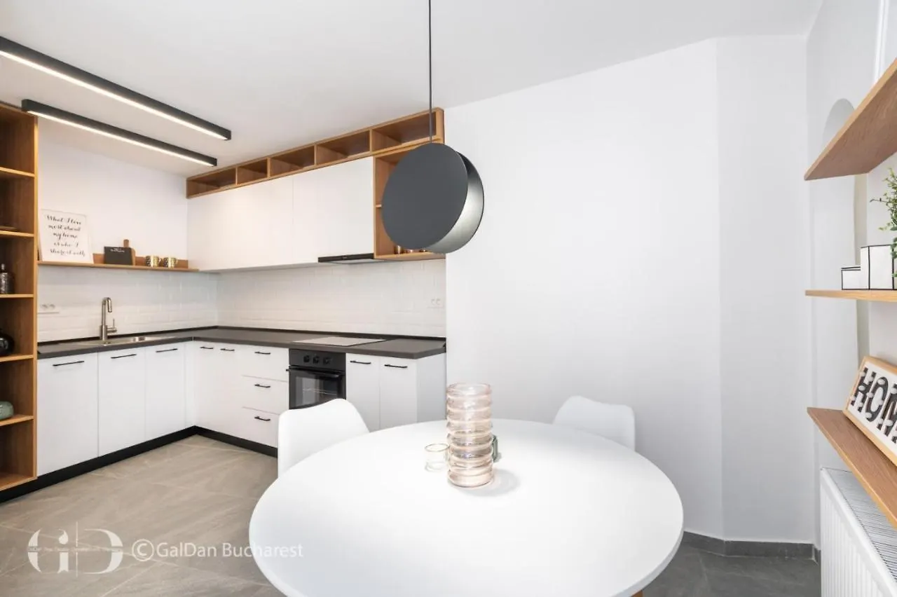 Old Town Bucharest, Lovely 2 Bedrooms Apartment Bukarest